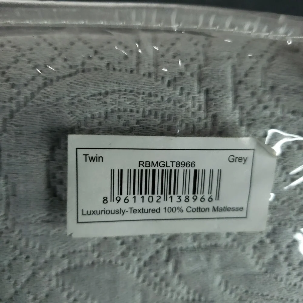 Royal Borough‎ Twin Coverlet Set 2-Piece Matelasse 100% Cotton Grey Oeko-Tex